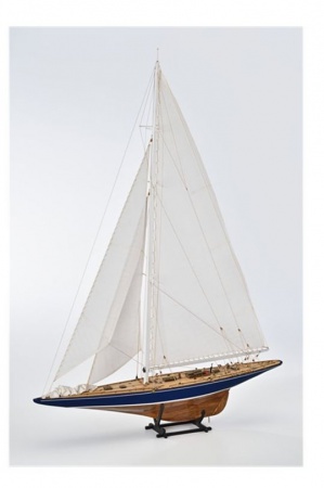 BATEAU MAQUETTE AMATI ENDEAVOUR B1700