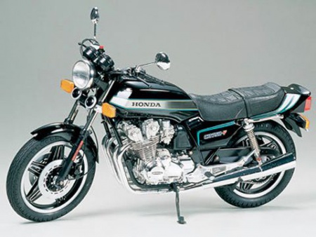 MOTO MAQUETTE HONDA CB750F TAMIYA 16020 ECHELLE 1-6 SYRACOM MODELISME ESLETTES ROUEN NORMANDIE